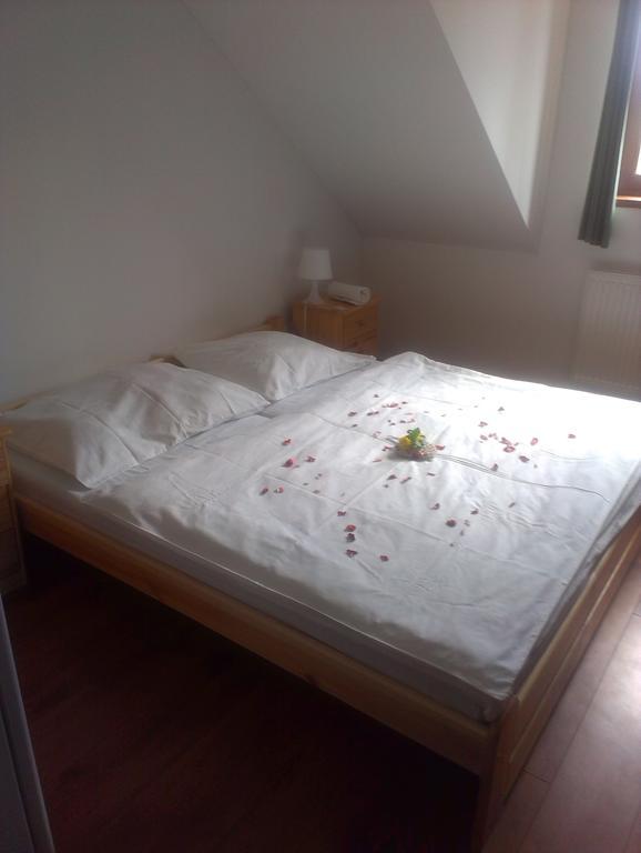 Penzion Pod Vyhlidkou Pecka Chambre photo
